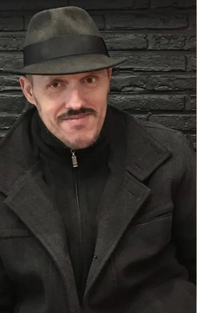 Portraits d’hommes : élégance, caractère et profondeur